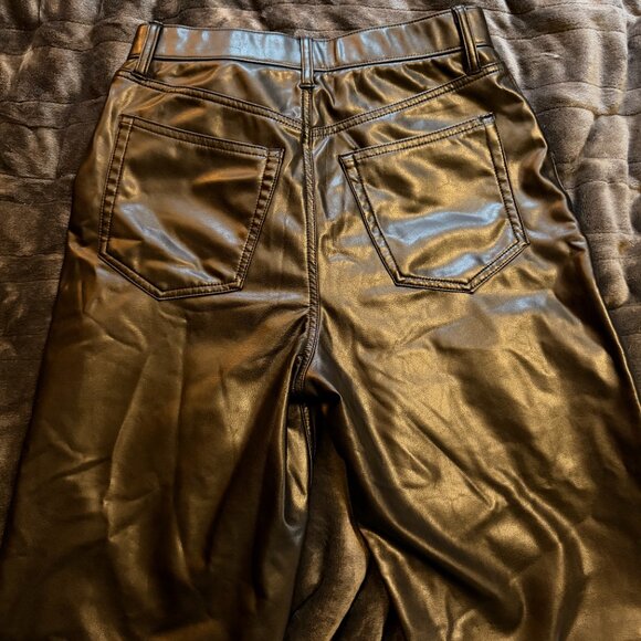 Abercrombie & Fitch Curve Love - Ultra High Waist Vegan Leather Split Hem Pants - Picture 5 of 5